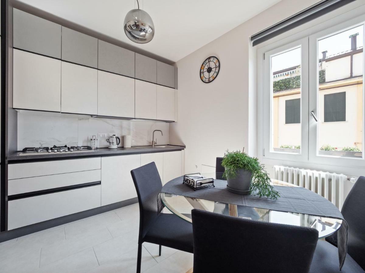 Appartamento Ugolini Milano Exterior foto