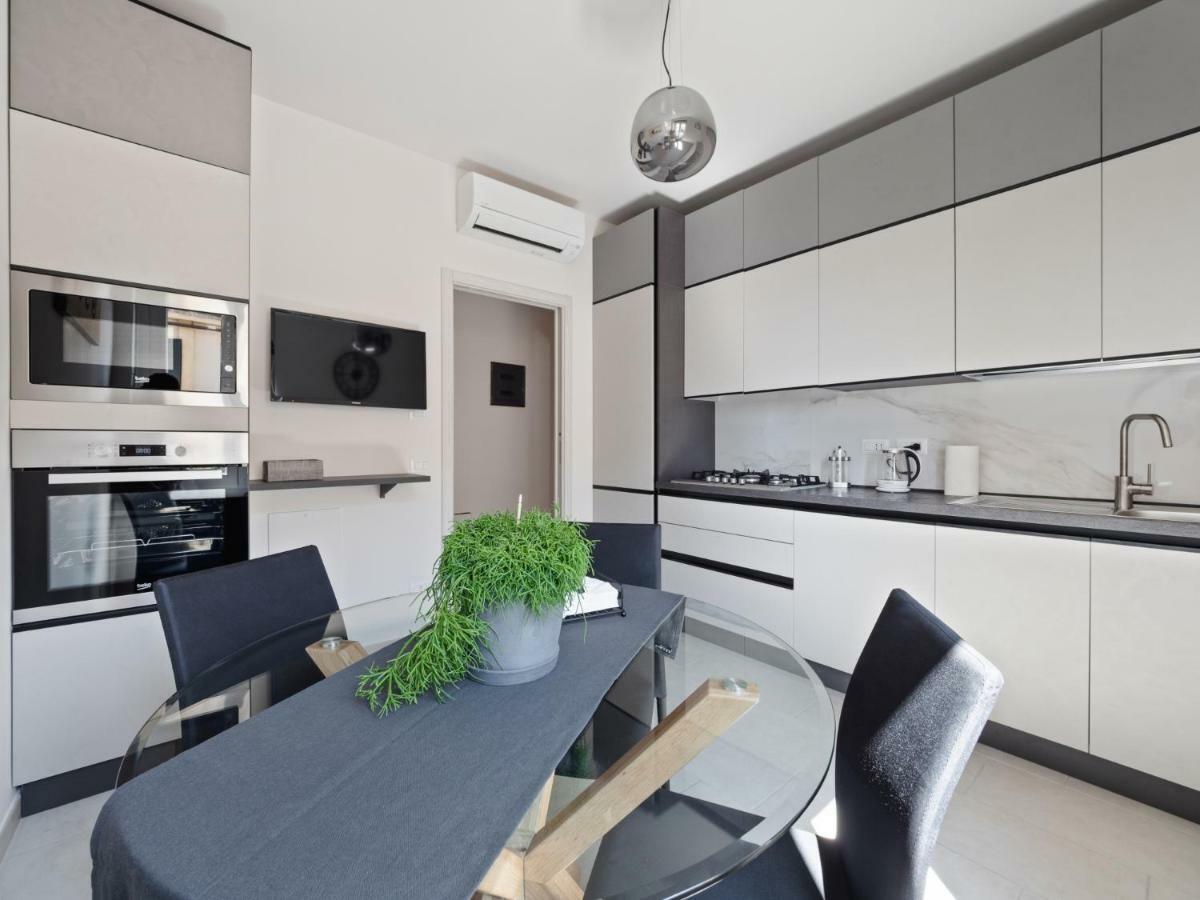 Appartamento Ugolini Milano Exterior foto