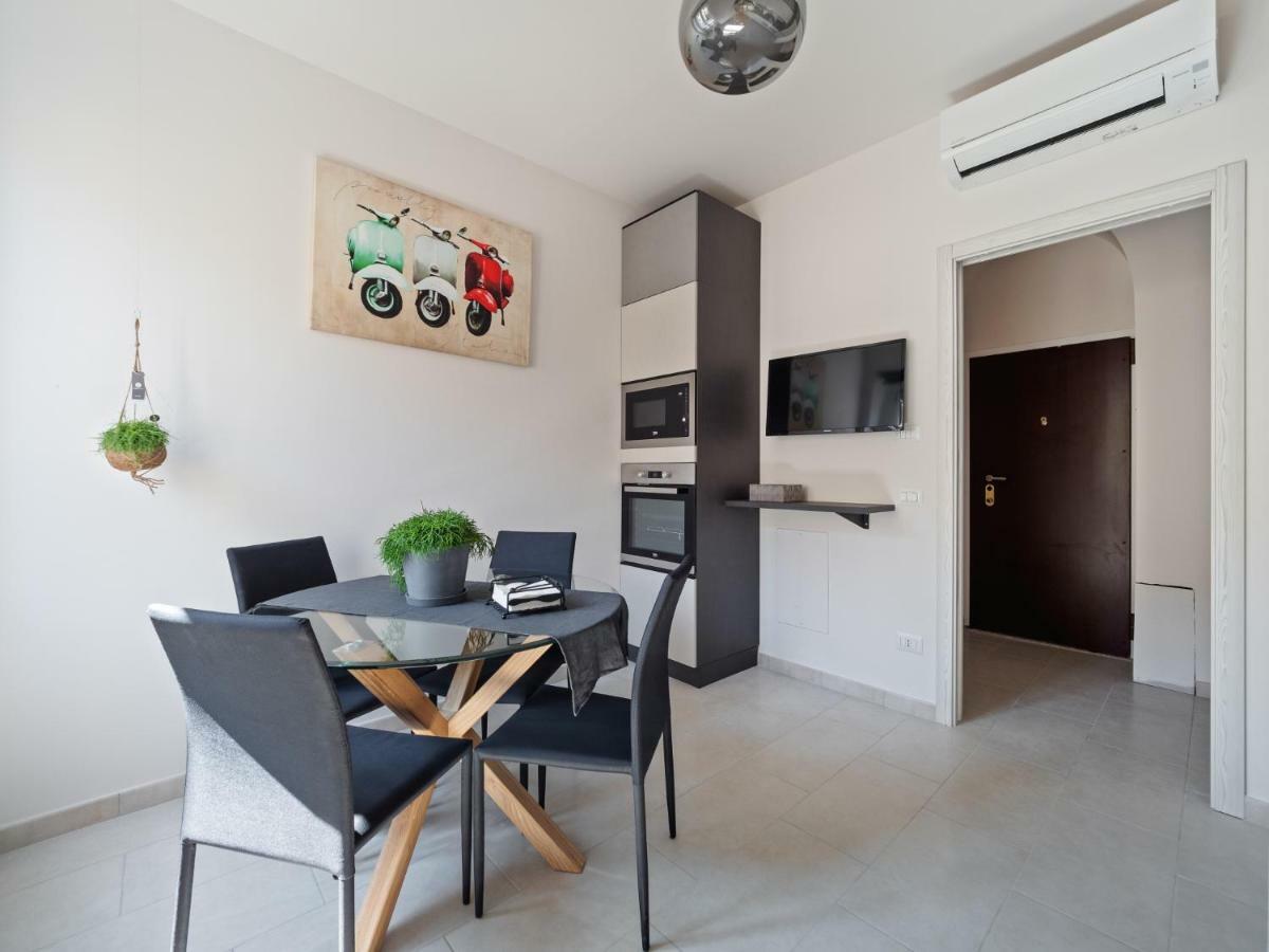 Appartamento Ugolini Milano Exterior foto